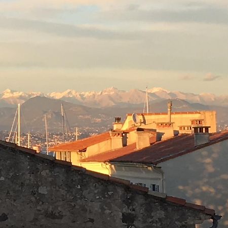 דירות Light Filled Penthouse In Old Antibes. Heart Of The Riviera מראה חיצוני תמונה