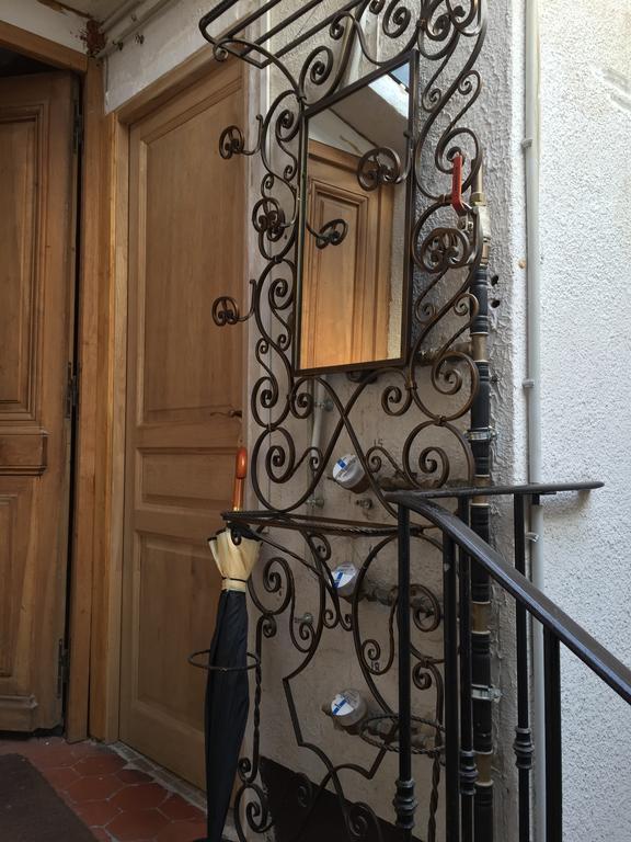 דירות Light Filled Penthouse In Old Antibes. Heart Of The Riviera מראה חיצוני תמונה