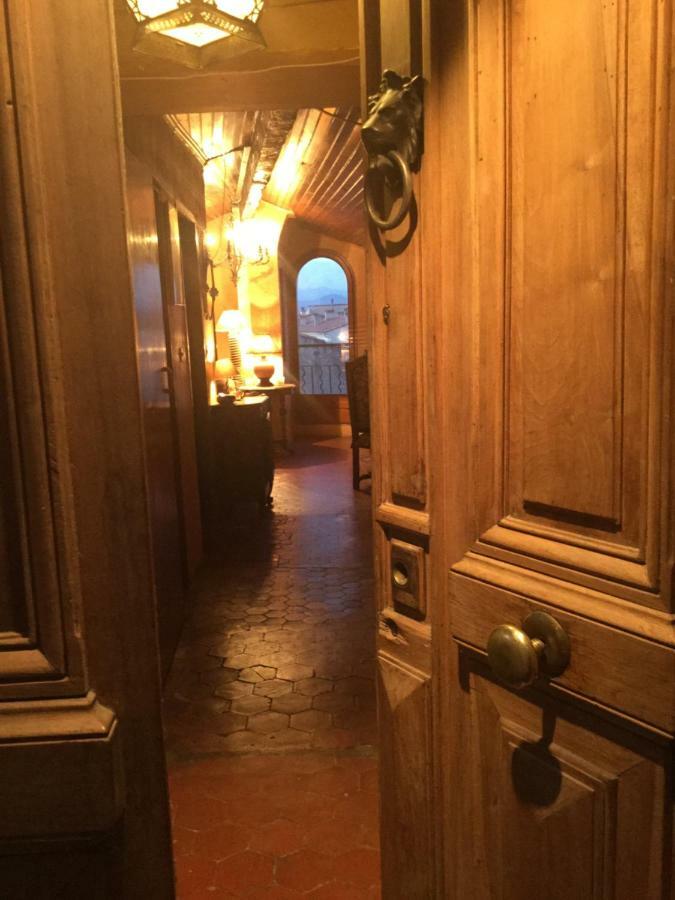 דירות Light Filled Penthouse In Old Antibes. Heart Of The Riviera מראה חיצוני תמונה