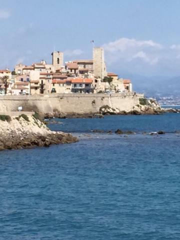 דירות Light Filled Penthouse In Old Antibes. Heart Of The Riviera מראה חיצוני תמונה