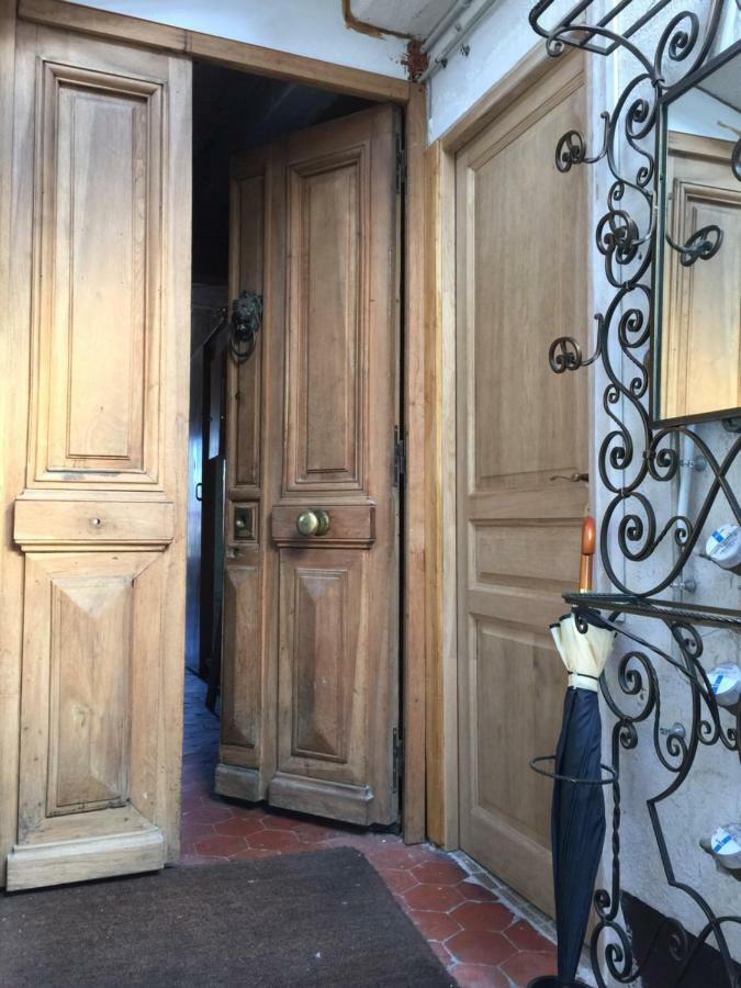 דירות Light Filled Penthouse In Old Antibes. Heart Of The Riviera מראה חיצוני תמונה